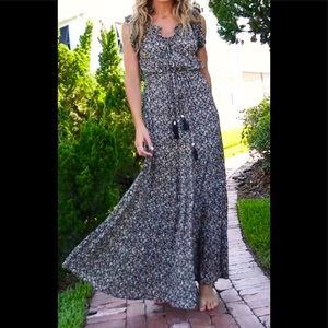 Natural Life Havana Nights Floral Maxi Dress